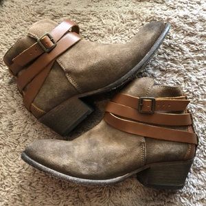 Horrigan  belted washed Boots